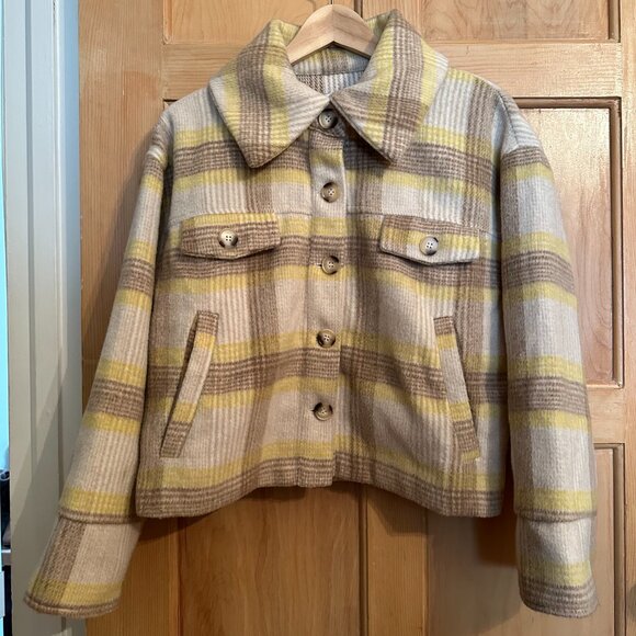 Plaid button up jacket from Lush - Picture 4 of 7